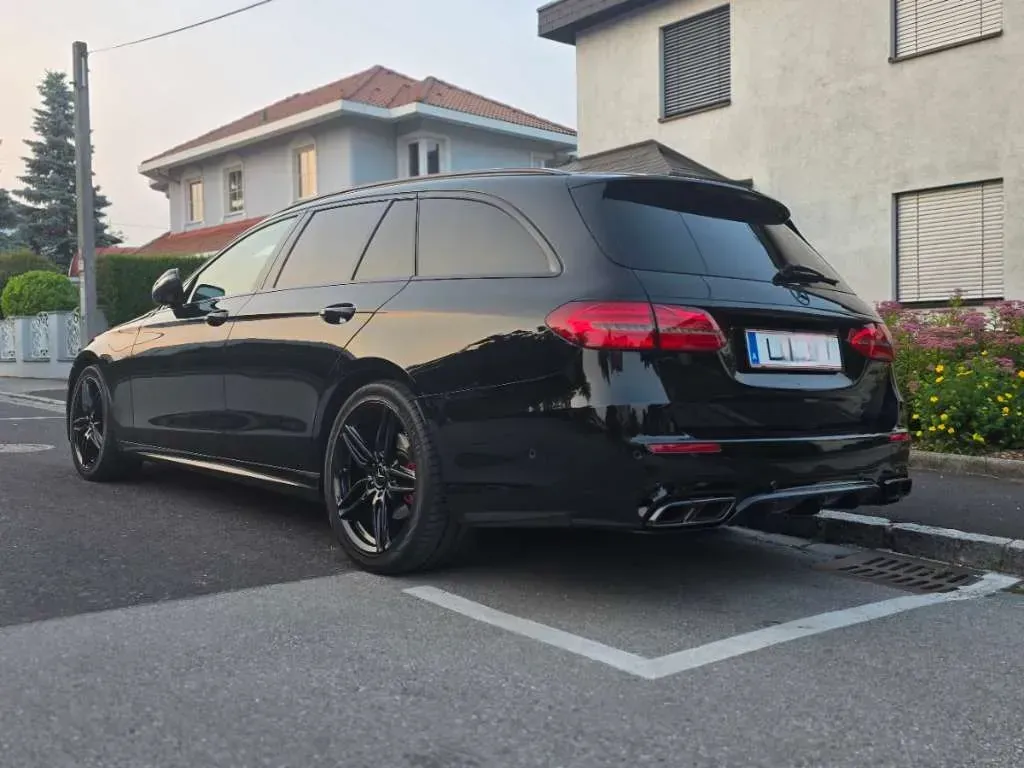 Mercedes-Benz E-Class 2017 photo 2