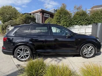 Audi Q7 2019 photo 2