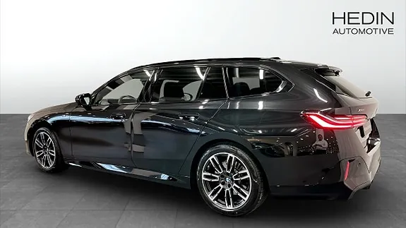 BMW 520 2025 photo 2