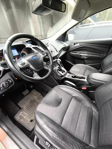 Ford Kuga 2013 photo 3