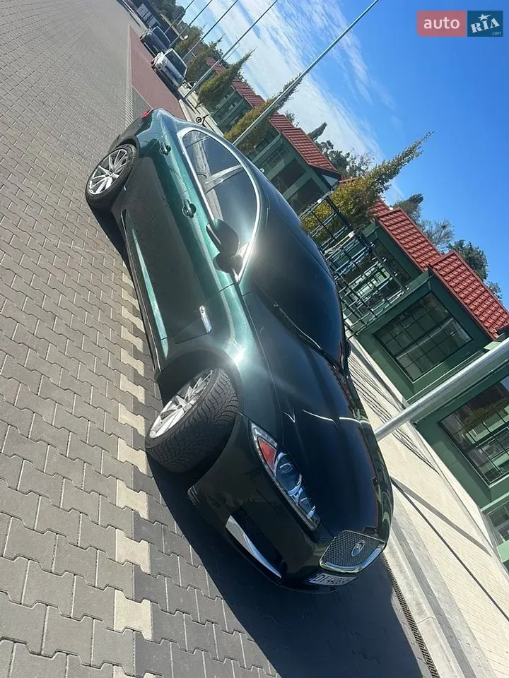 Jaguar Xf 2014 photo 2