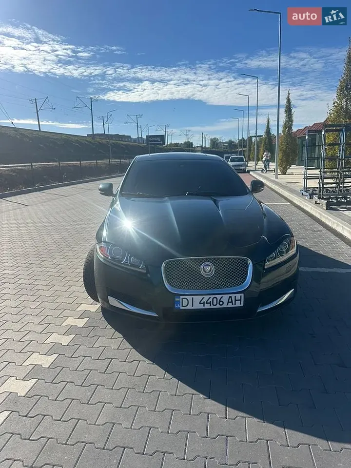 Jaguar Xf 2014 photo 3