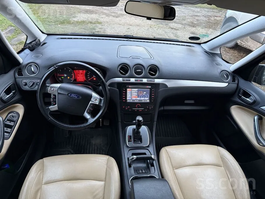 Ford Galaxy 2014 photo 5