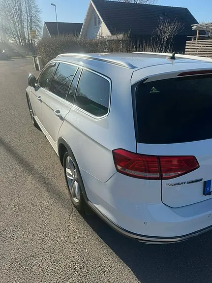 Volkswagen Passat Alltrack 2018 photo 2