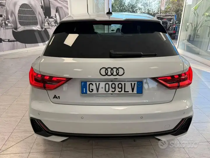 Audi A1 2024 photo 4