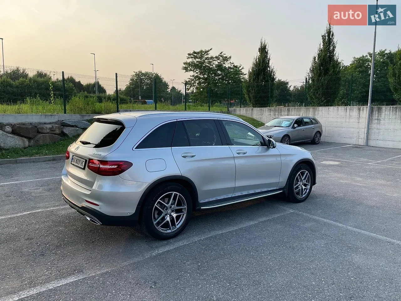 Mercedes-Benz Glc-Class 2016 photo 4