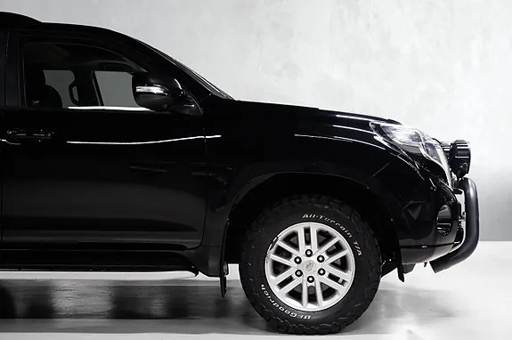 Toyota Land Cruiser 2014 photo 4