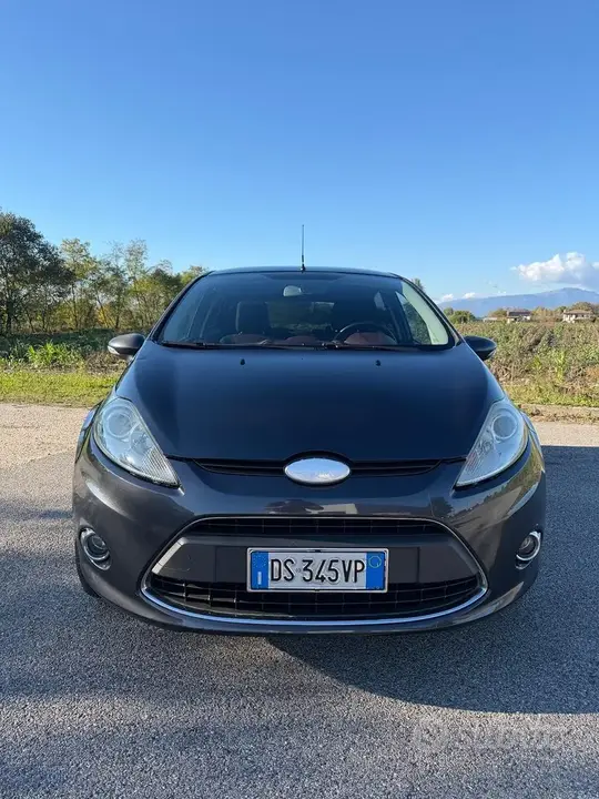 Ford Fiesta 2008 photo 2