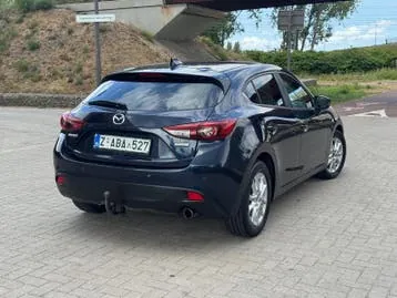 Mazda 3 2016 photo 3