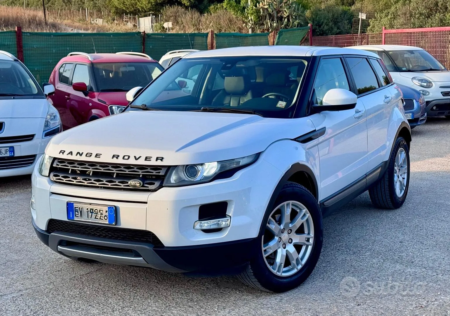Land Rover Range Rover Evoque 2014 photo 2