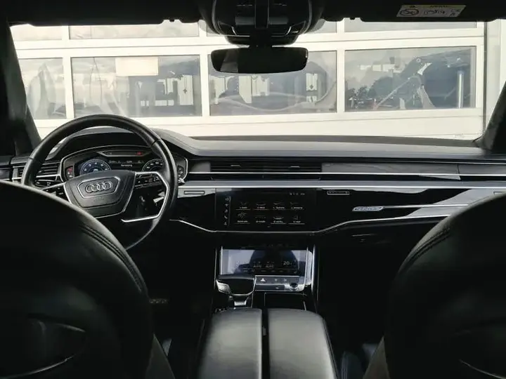Audi A8 2018 photo 3