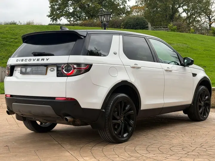 Land Rover Discovery Sport 2016 photo 5