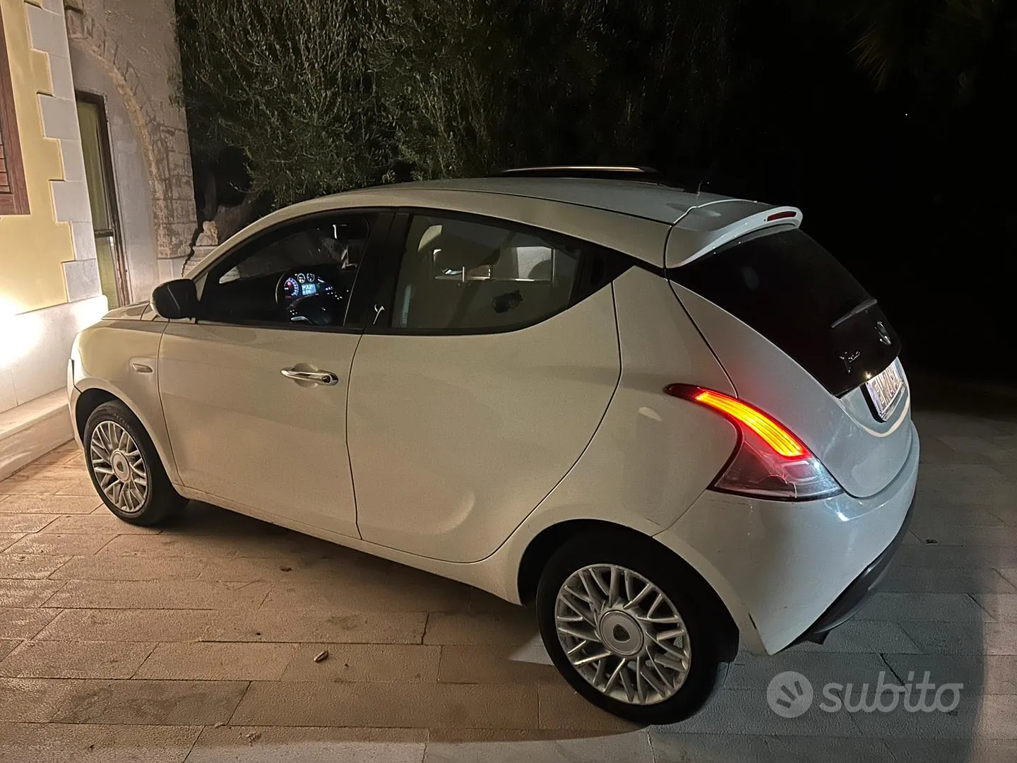 Lancia Ypsilon 2014 photo 4