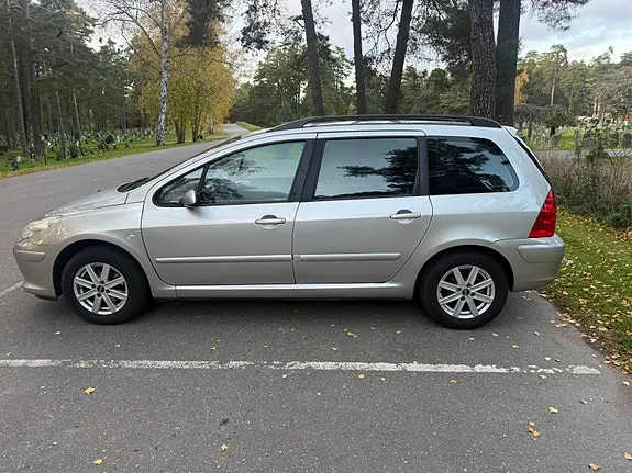 Peugeot 307 2008 photo 4