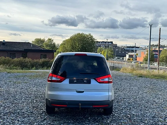 Ford Galaxy 2011 photo 5