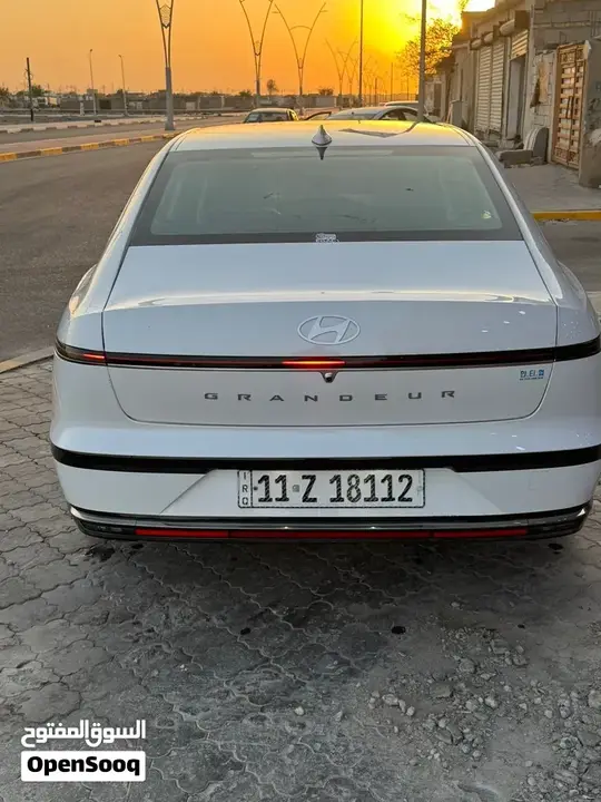 Hyundai Azera 2023 photo 3