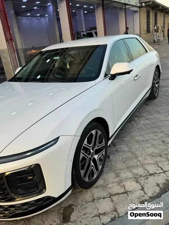 Hyundai Azera 2023 photo 2