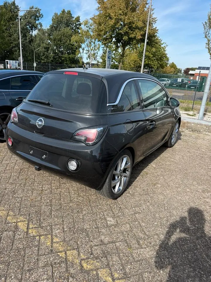 Opel Adam