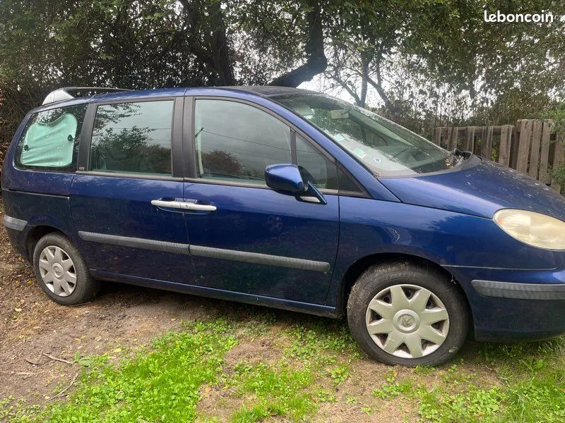 Peugeot 807