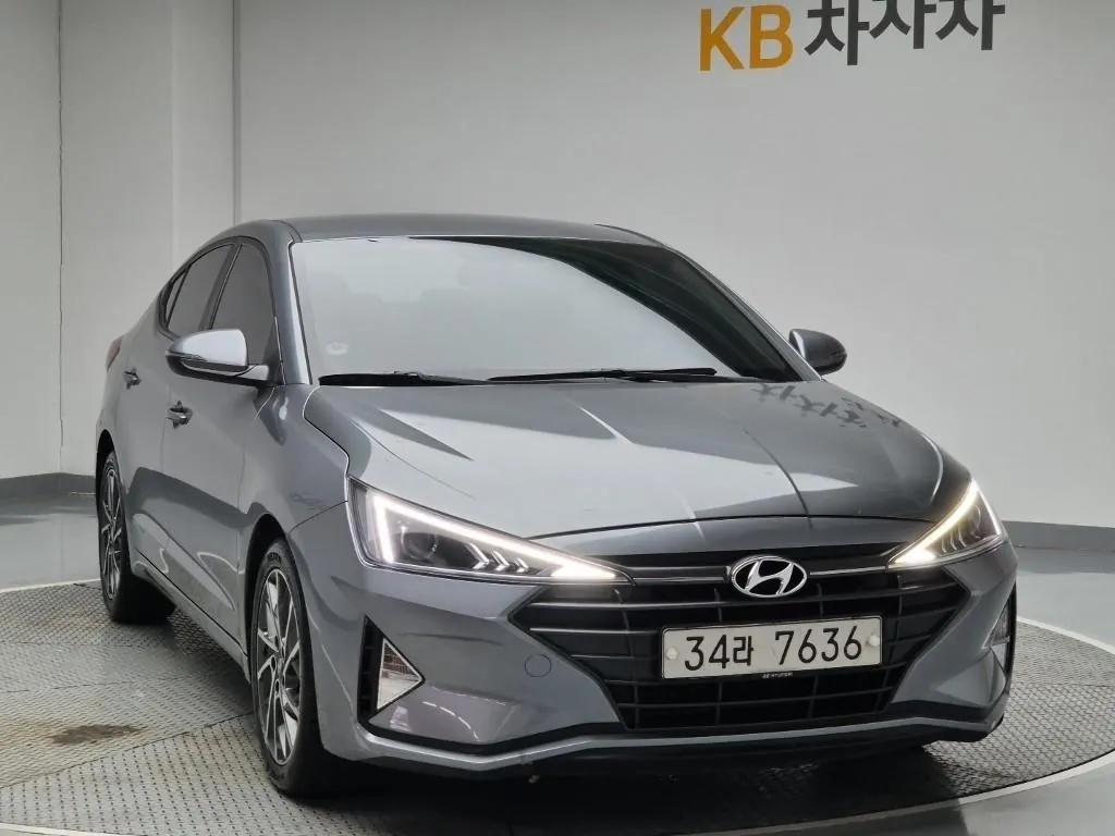 Hyundai Avante 2019 photo 4