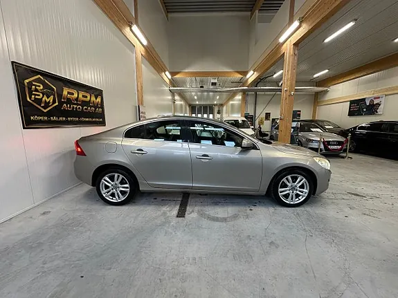 Volvo S60 2011 photo 3