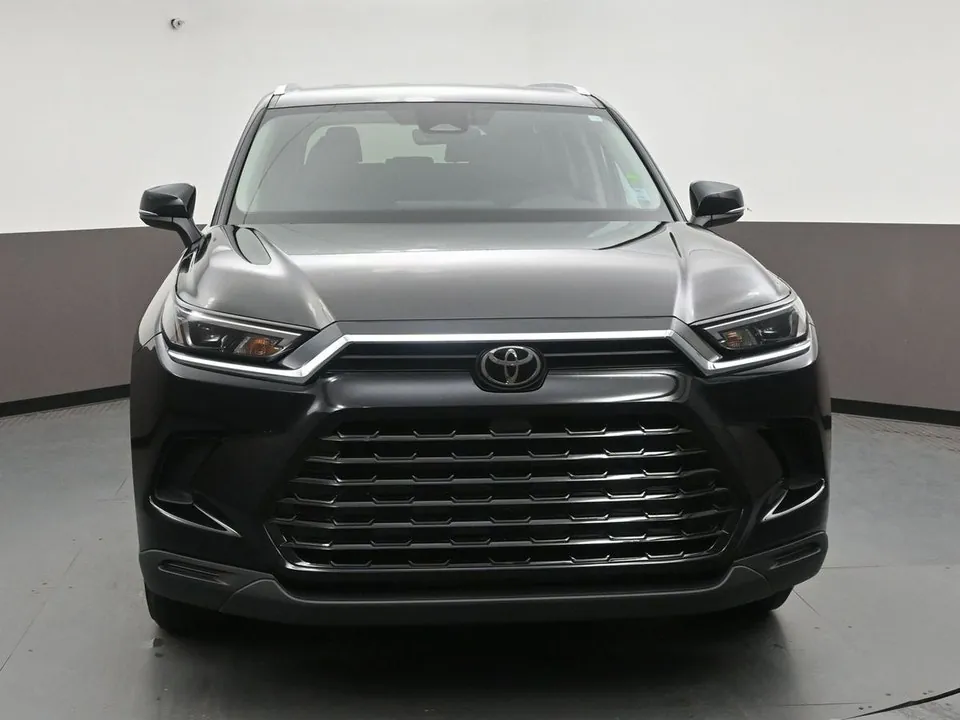 Toyota Highlander 2026 photo 2