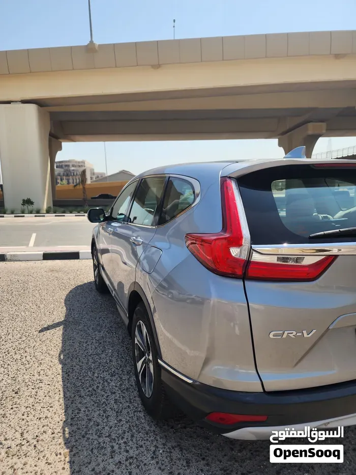 Honda Cr-V 2018 photo 2