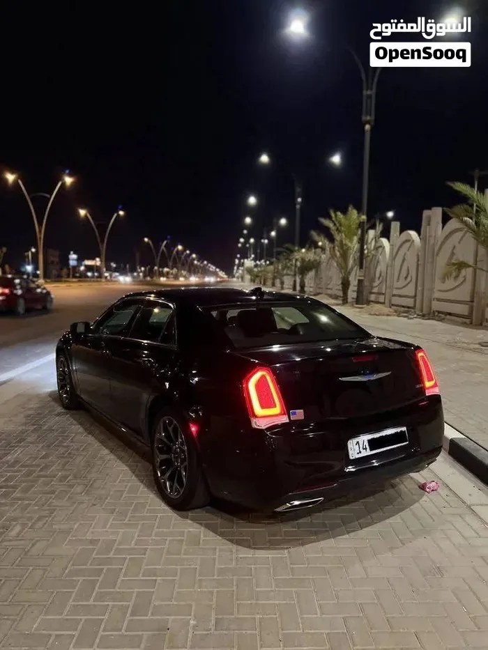 Chrysler 300 2019 photo 3