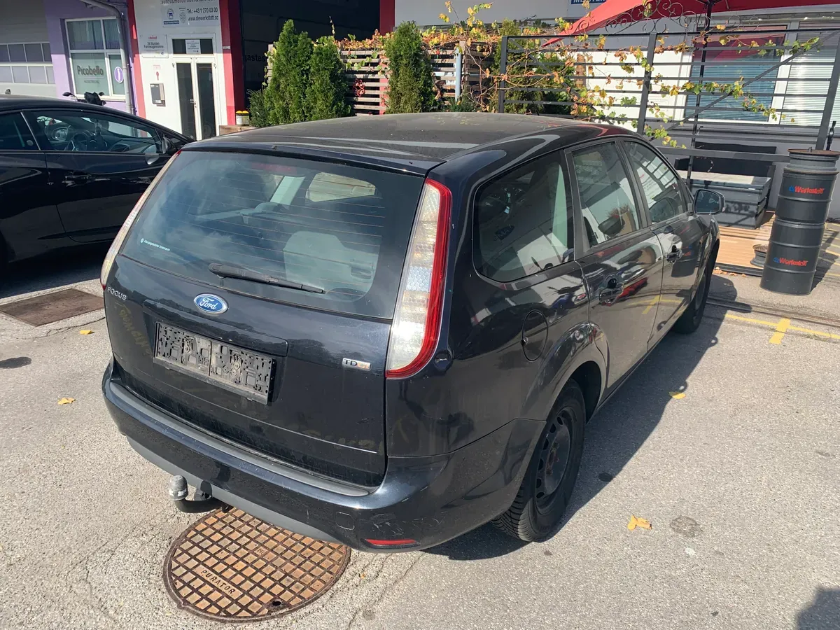 Ford Focus 2009 photo 3