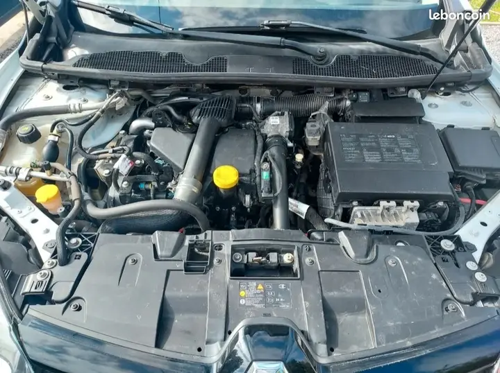 Renault Megane 2014 photo 2