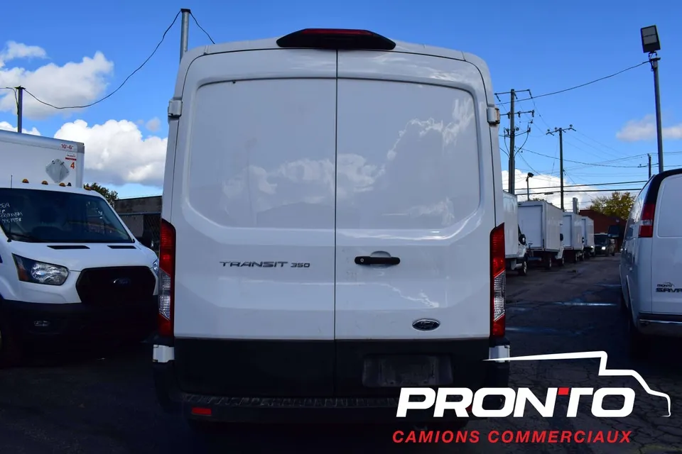 Ford Transit Cargo 2023 photo 3