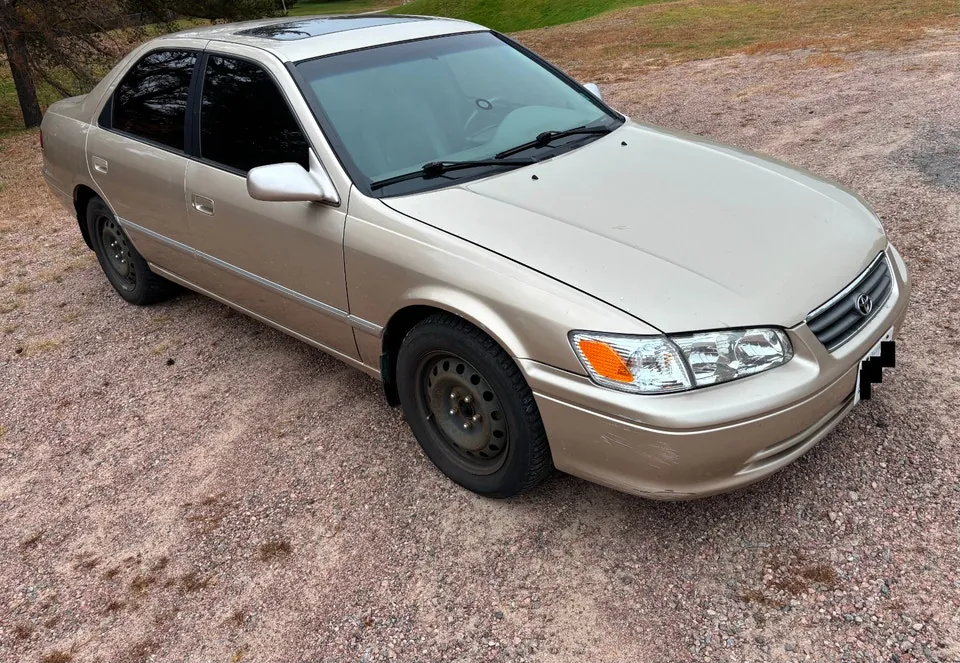 Toyota Camry 2000 photo 3