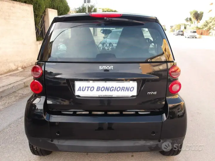Smart Fortwo 2010 photo 3