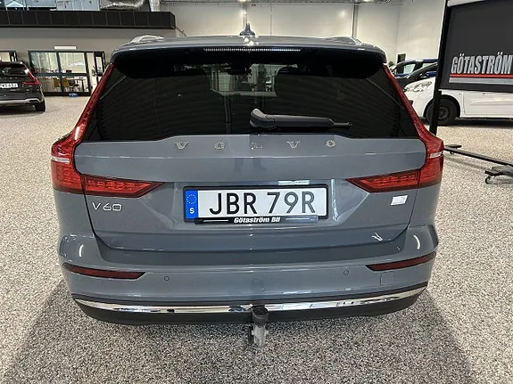 Volvo V60 2023 photo 3