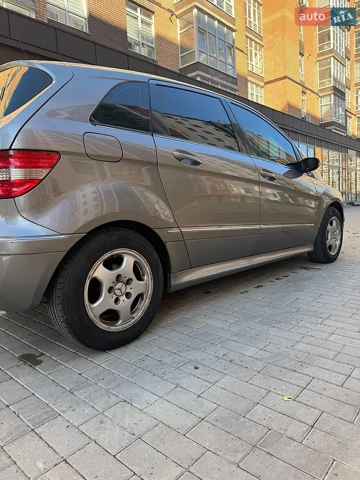 Mercedes-Benz B-Class 2008 photo 4