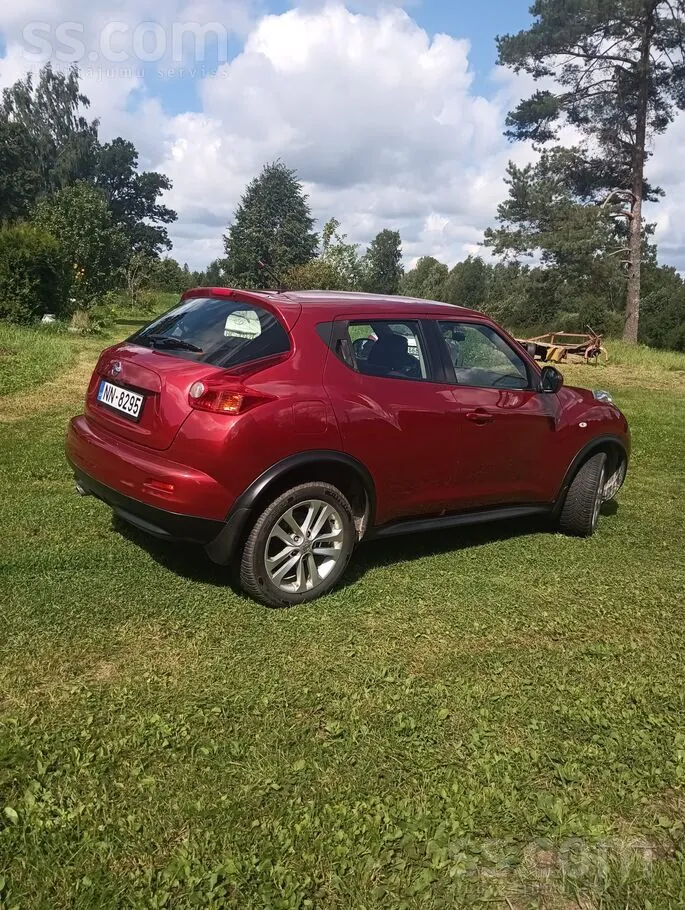 Nissan Juke 2013 photo 2