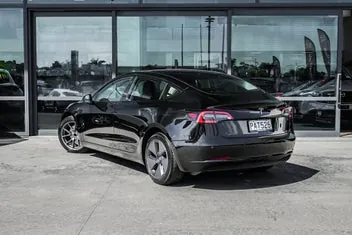 Tesla Model 3 2022 photo 4
