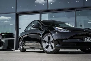 Tesla Model 3 2022 photo 5
