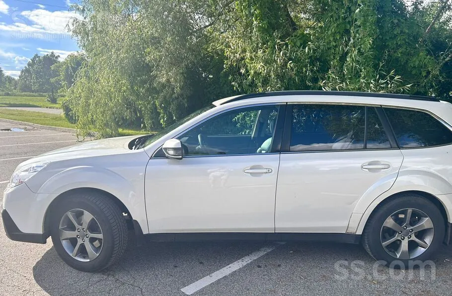 Subaru Outback 2015 photo 3