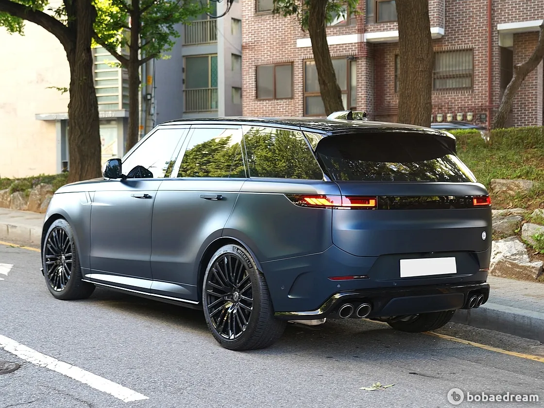 Land Rover Range Rover Sport 2025 photo 3