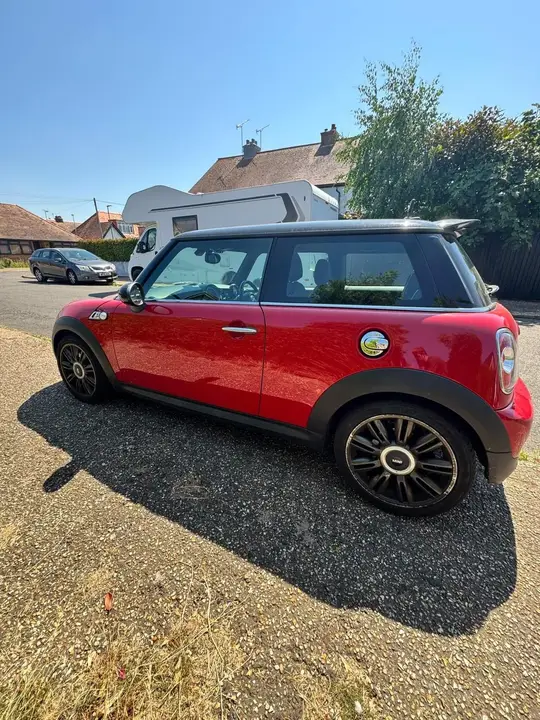 Mini Cooper S 2012 photo 2