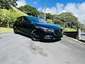 Mazda Axela 2018 photo 2