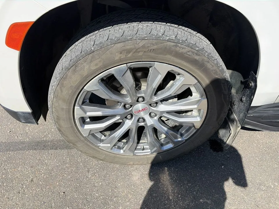 GMC Yukon Xl 2024 photo 3