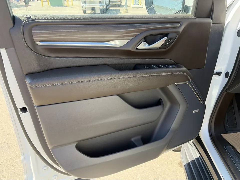 GMC Yukon Xl 2024 photo 4