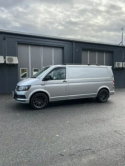 Volkswagen Transporter 2009 photo 2