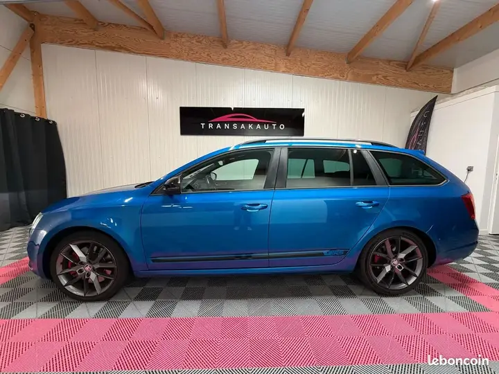 Skoda Octavia 2013 photo 2
