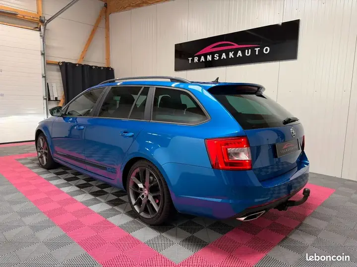 Skoda Octavia 2013 photo 3
