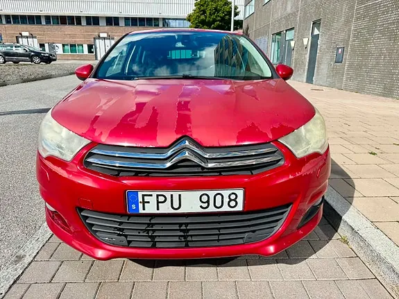 Citroen C4 2011 photo 4