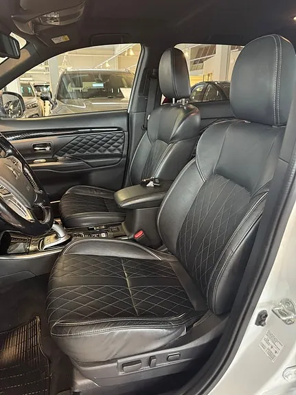 Mitsubishi Outlander 2020 photo 3