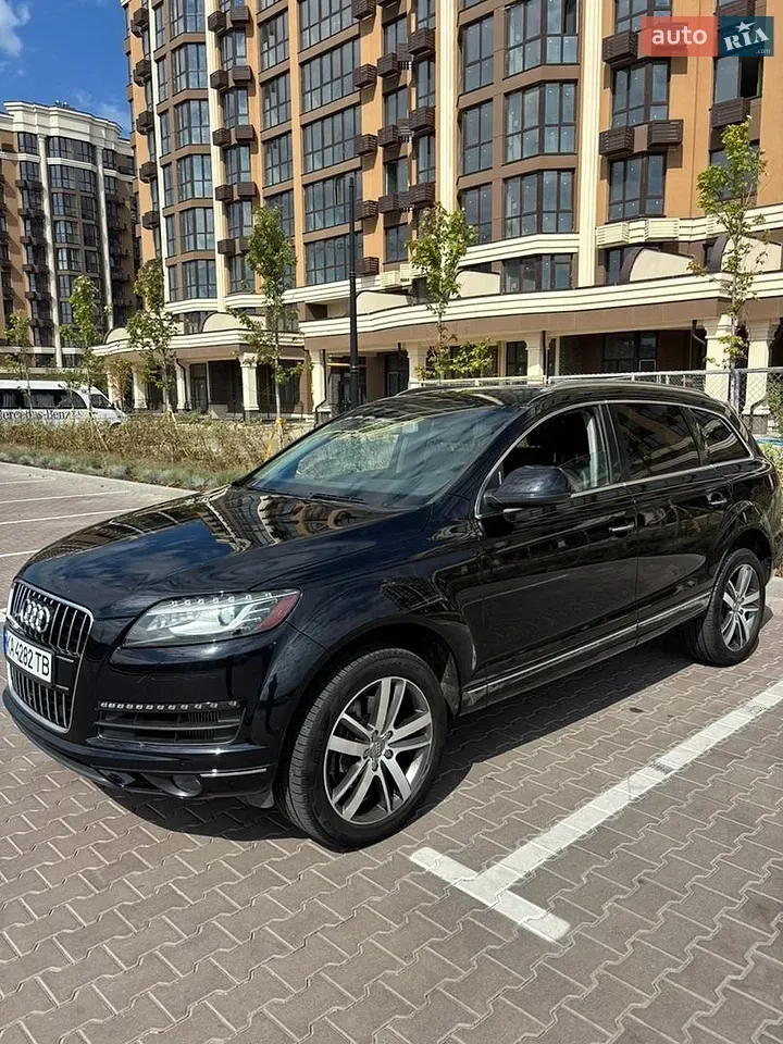 Audi Q7 2013 photo 2